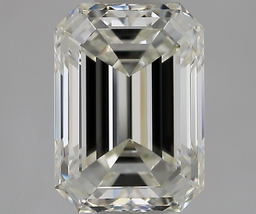 GIA Emerald 1.5ct J VVS1 - Loose Natural Diamond: GIA Emerald 1.5ct J VVS1 - Loose Natural Diamond GIA Emerald 1.5ct J VVS1 - Loose Natural DiamondThe GIA Emerald 1.5ct J VVS1 is a stunning loose natural diamond featuring a J color grade, indicating