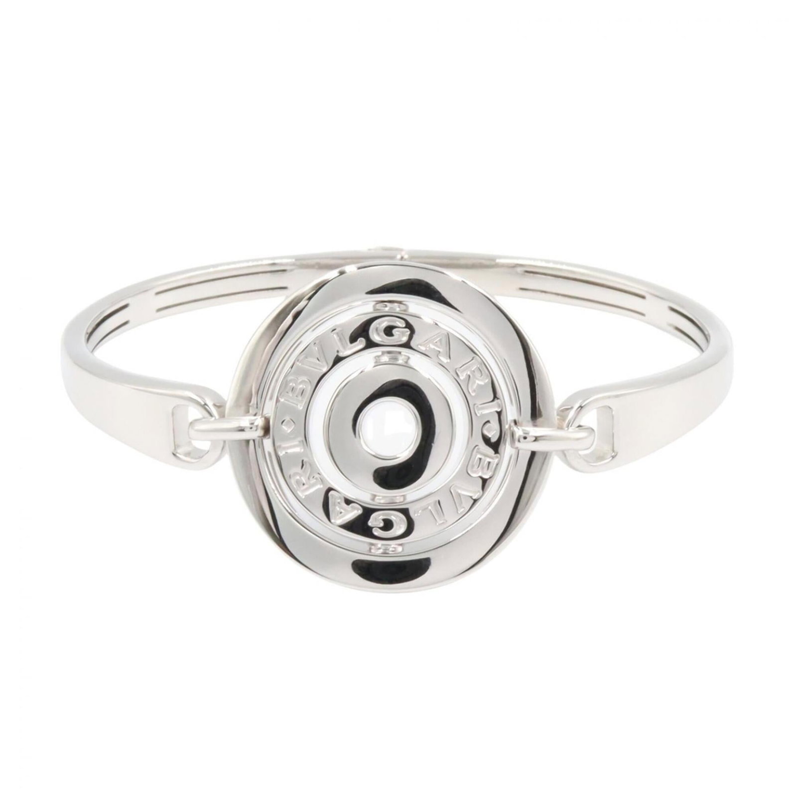 BVLGARI Bangle White Gold (18K): BVLGARI Bangle White Gold (18K) BVLGARI Bangle White Gold (18K) is a stunning silver bangle crafted from 18K white gold, measuring 15.5cm in length. This like-new used bangle boasts excellent