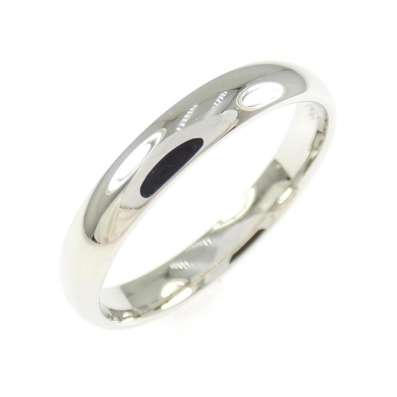 VAN CLEEF & ARPELS Band Ring Platinum 950: VAN CLEEF & ARPELS Band Ring Platinum 950 Platinum 950 band ring from Van Cleef & Arpels, featuring a high-quality design that exudes elegance. Made from 950 platinum, this ring boasts a luxurious fee