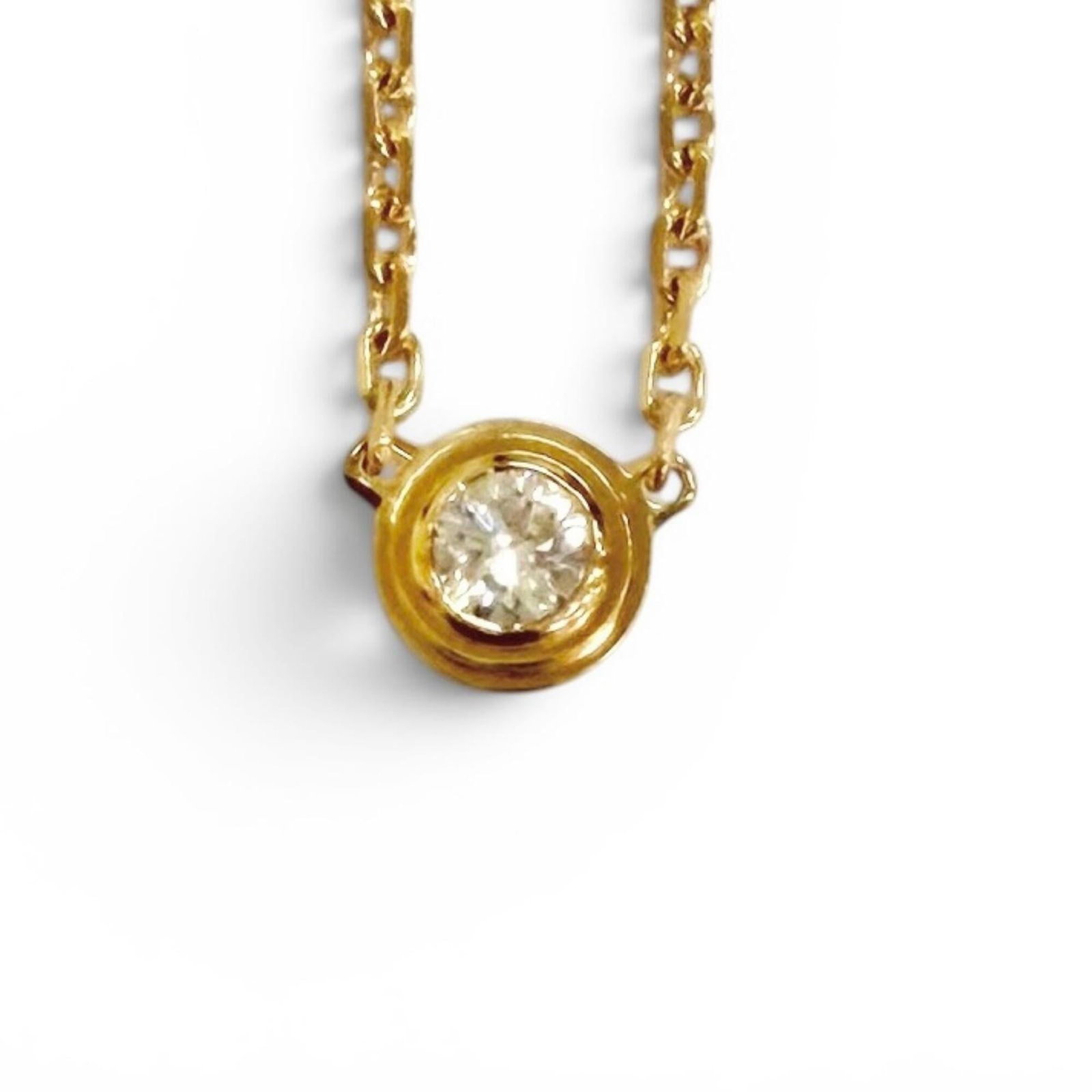 CARTIER Pink Gold (18K): CARTIER Pink Gold (18K) Pink gold (18K) necklace with a diamond stone, designed by Cartier, features a necklace circumference of 38 cm - 41 cm. This like new used necklace is in excellent condition,