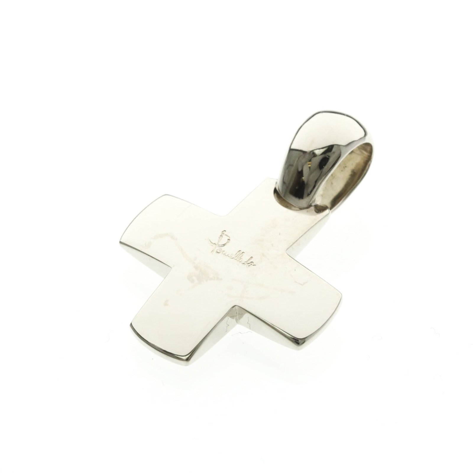 POMELLATO White Gold (18K): POMELLATO White Gold (18K) Pomellato's iconic Cross top charm Necklace is a stylish fashion statement. This 18K white gold pendant features a sleek design with a silver finish, weighing 9.5g. Gently