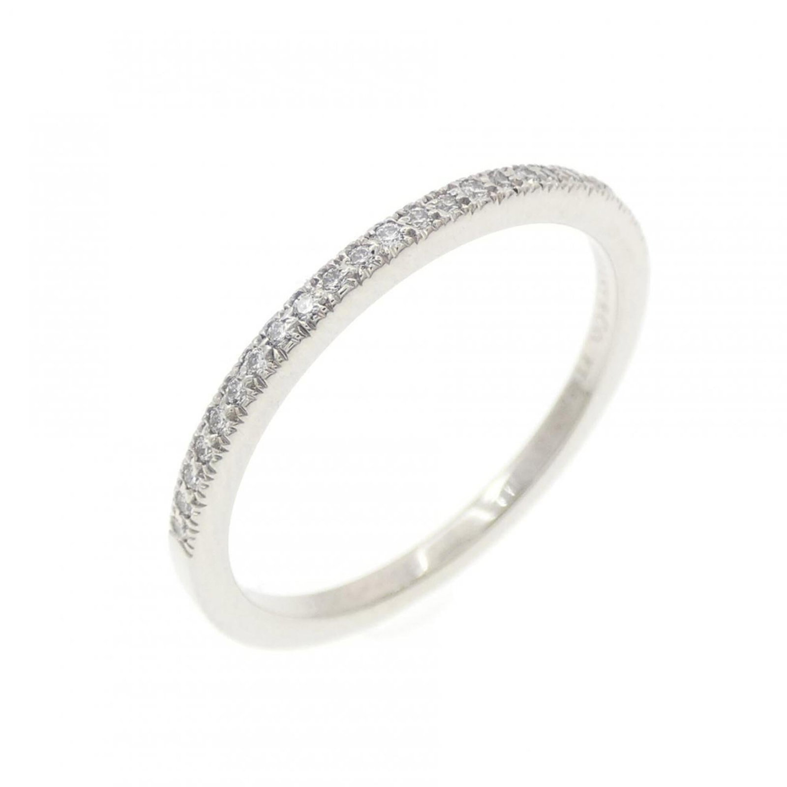 TIFFANY Band Ring Platinum 950: TIFFANY Band Ring Platinum 950 Platinum 950 band ring from Tiffany, featuring a diamond stone and a sleek, modern design. This gently used ring shows minor signs of wear, with small scratches or