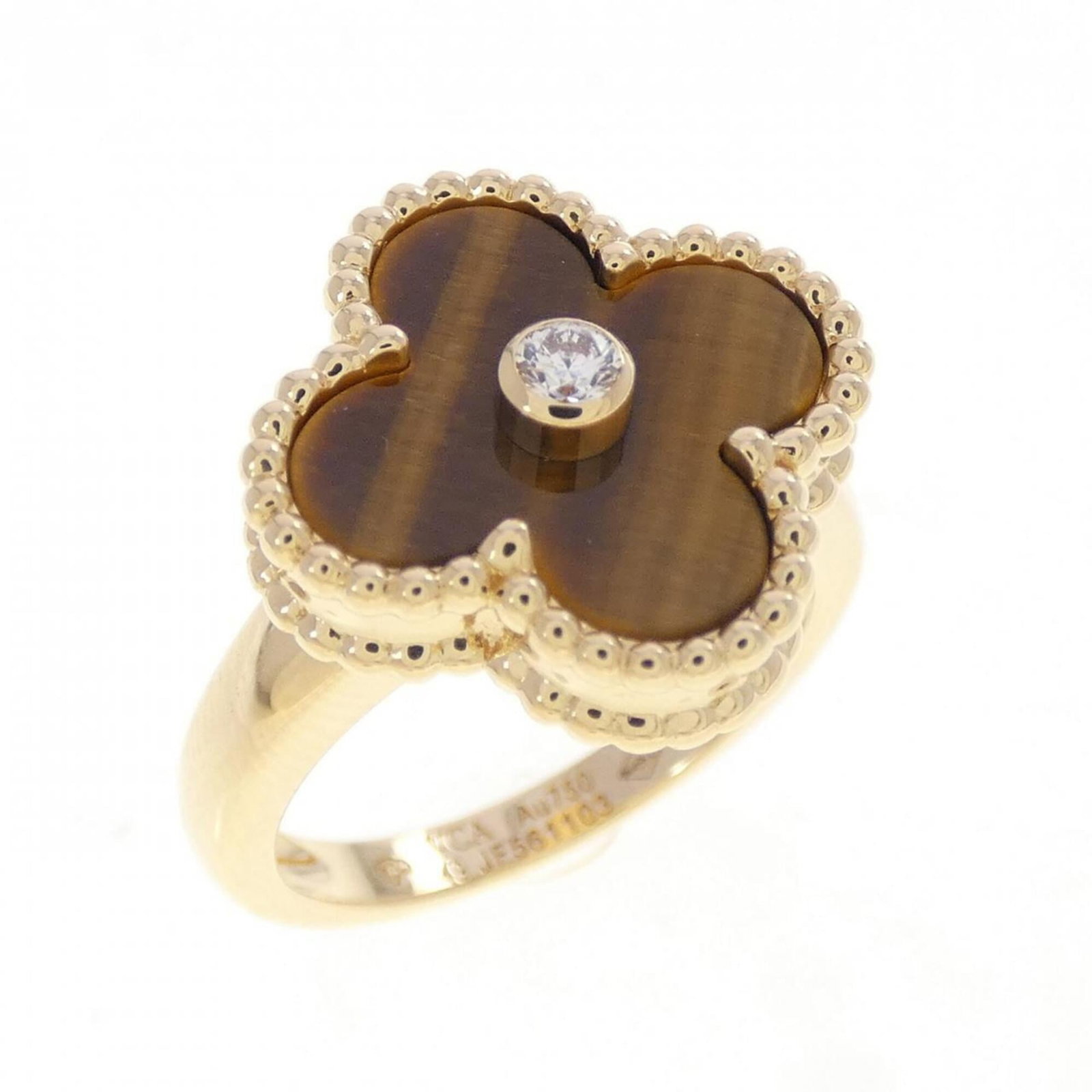 VAN CLEEF & ARPELS Band Ring Yellow Gold (18K): VAN CLEEF & ARPELS Band Ring Yellow Gold (18K) Yellow gold (18K) band ring from Van Cleef & Arpels, featuring a sleek and sophisticated design. This 18K yellow gold band ring is in like new