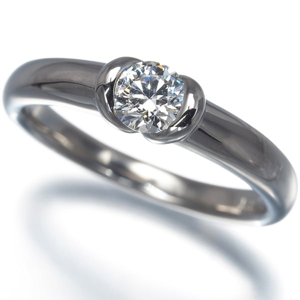 Vendome Ring Diamond 0.281Ct Us4.5 1000 Platinum: Vendome Ring Diamond 0.281Ct Us4.5 1000 Platinum Fine Platinum Ring with 0.281ct Diamond. This 1000 Platinum ring features a natural diamond with a diameter of approximately 4.2mm, set in a platinum b