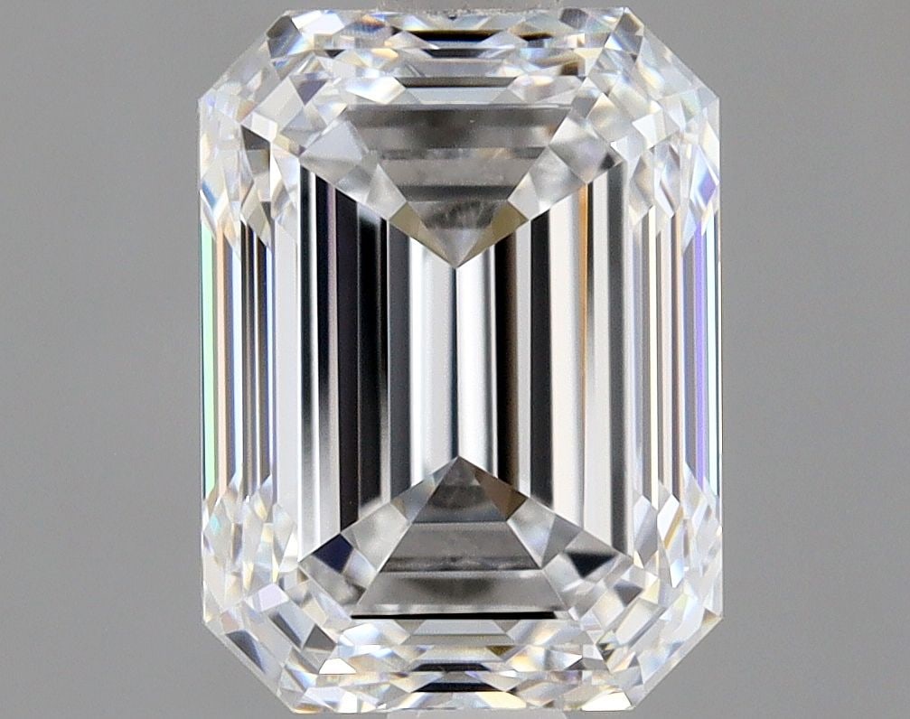 GIA Emerald 1.8ct D VVS2 - Loose Natural Diamond: GIA Emerald 1.8ct D VVS2 - Loose Natural Diamond GIA Emerald 1.8ct D VVS2 - Loose Natural Diamond. This 1.8ct emerald-cut diamond boasts exceptional clarity and color, with a D color grading and VVS2 