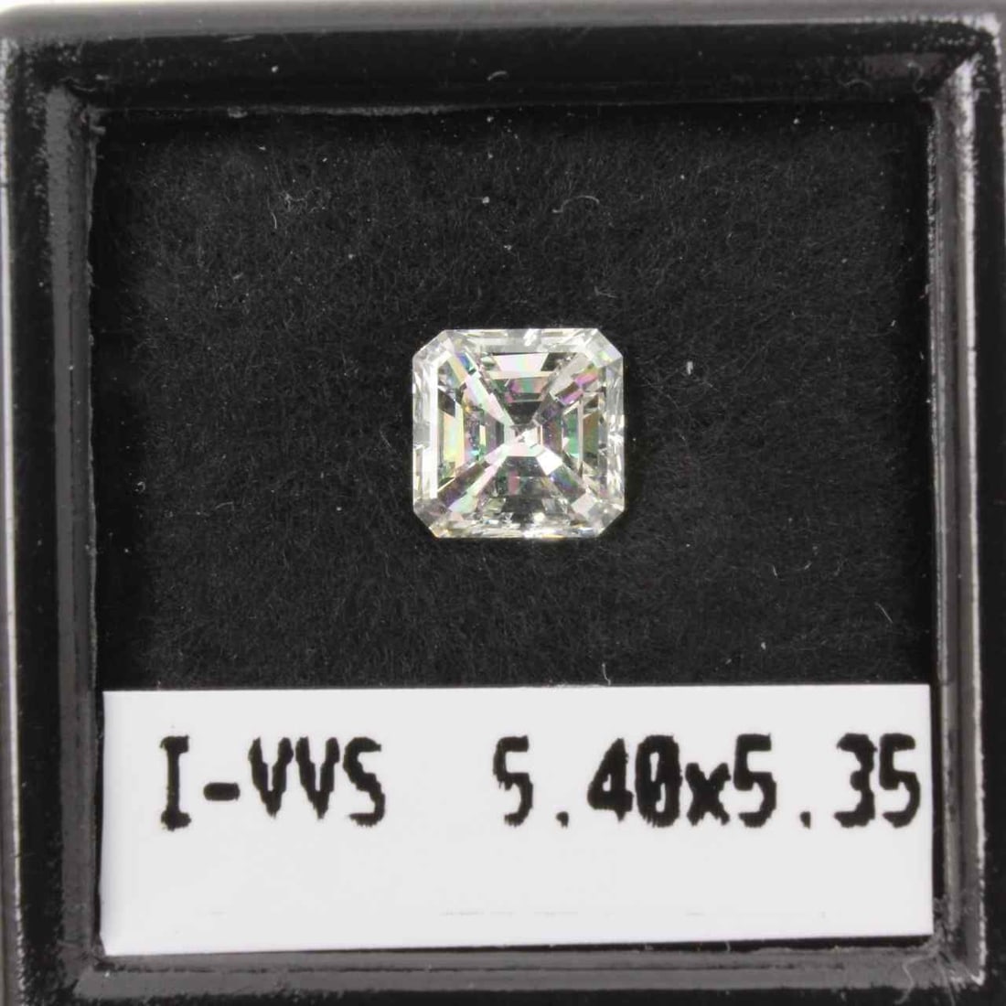 Asscher 0.86ct I VVS2 - Loose Natural Diamond: Asscher 0.86ct I VVS2 - Loose Natural Diamond The Asscher 0.86ct I VVS2 is a loose natural diamond featuring exceptional clarity and a vibrant color. Its high-quality cut and polish showcase its