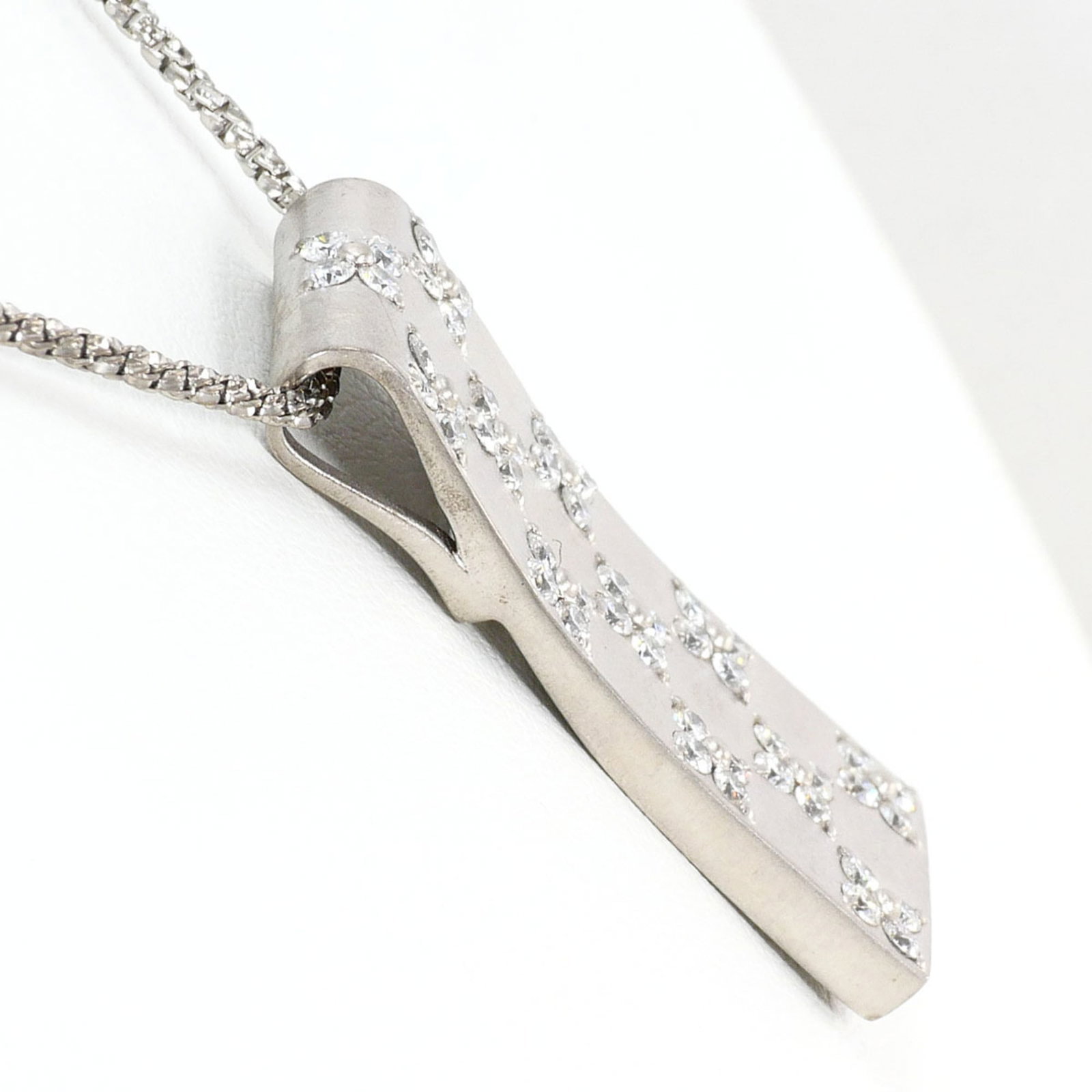 White Gold (18K) - 2
