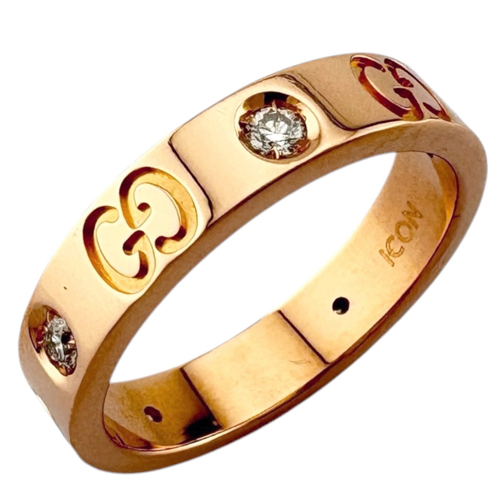 GUCCI Band Ring Pink Gold (18K): GUCCI Band Ring Pink Gold (18K) Pink gold (18K) band ring from Gucci, featuring a diamond stone. This 18K pink gold band ring is in like new condition, with only the faintest traces of wear. It is a