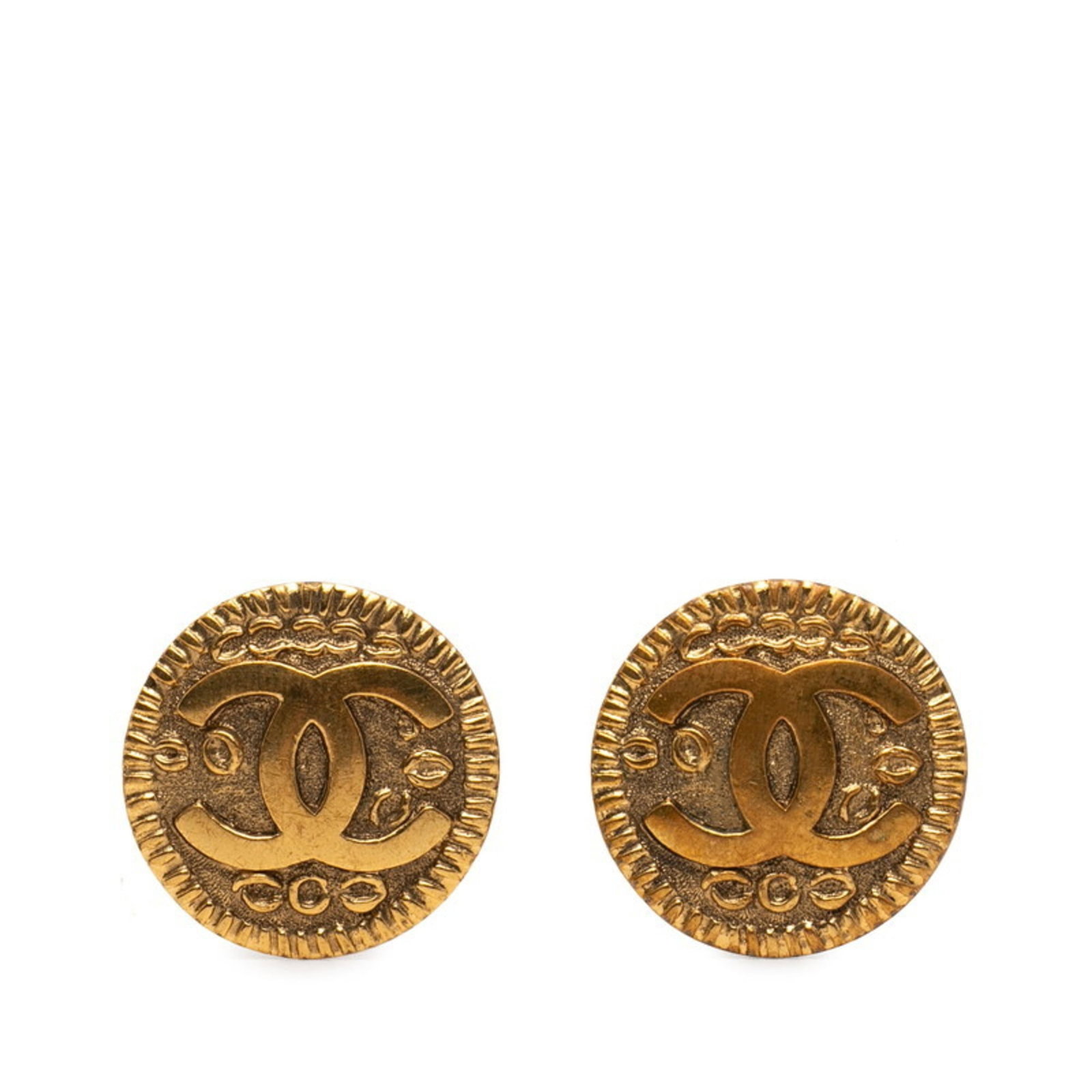 CHANEL Clip Earrings Gold Plating: CHANEL Clip Earrings Gold Plating Gold-plated Clip Earrings from CHANEL, featuring a sleek and modern design. These earrings showcase the iconic brand's signature style with a touch of luxury gold pla