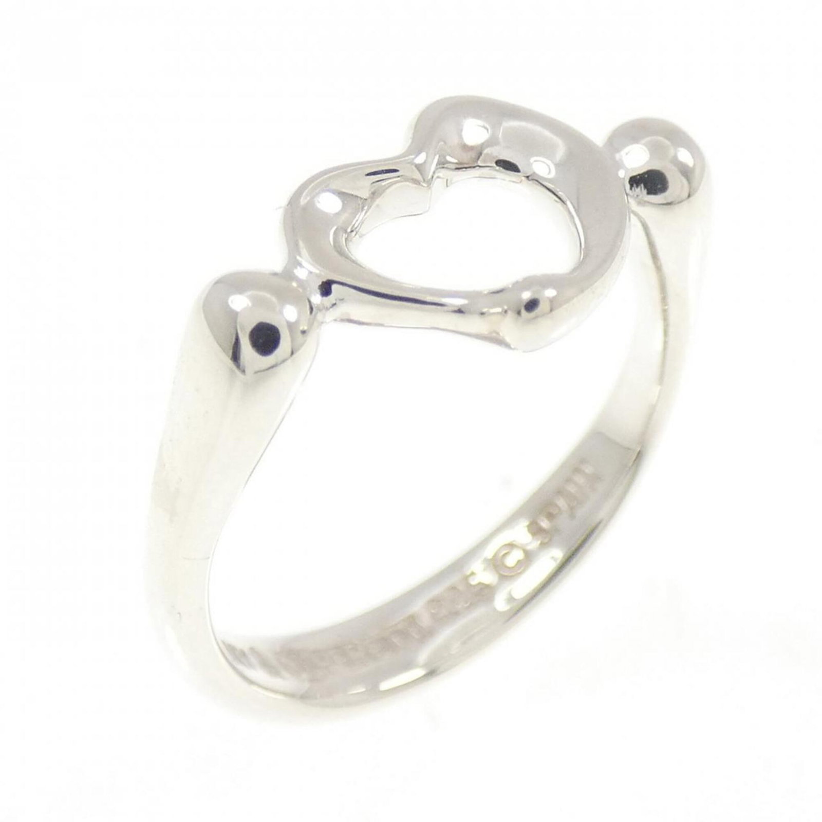 TIFFANY Band Ring Silver 925: TIFFANY Band Ring Silver 925 Silver 925 band ring from Tiffany, a timeless piece in excellent condition with only the faintest traces of wear. This like new used ring looks and functions as new, with