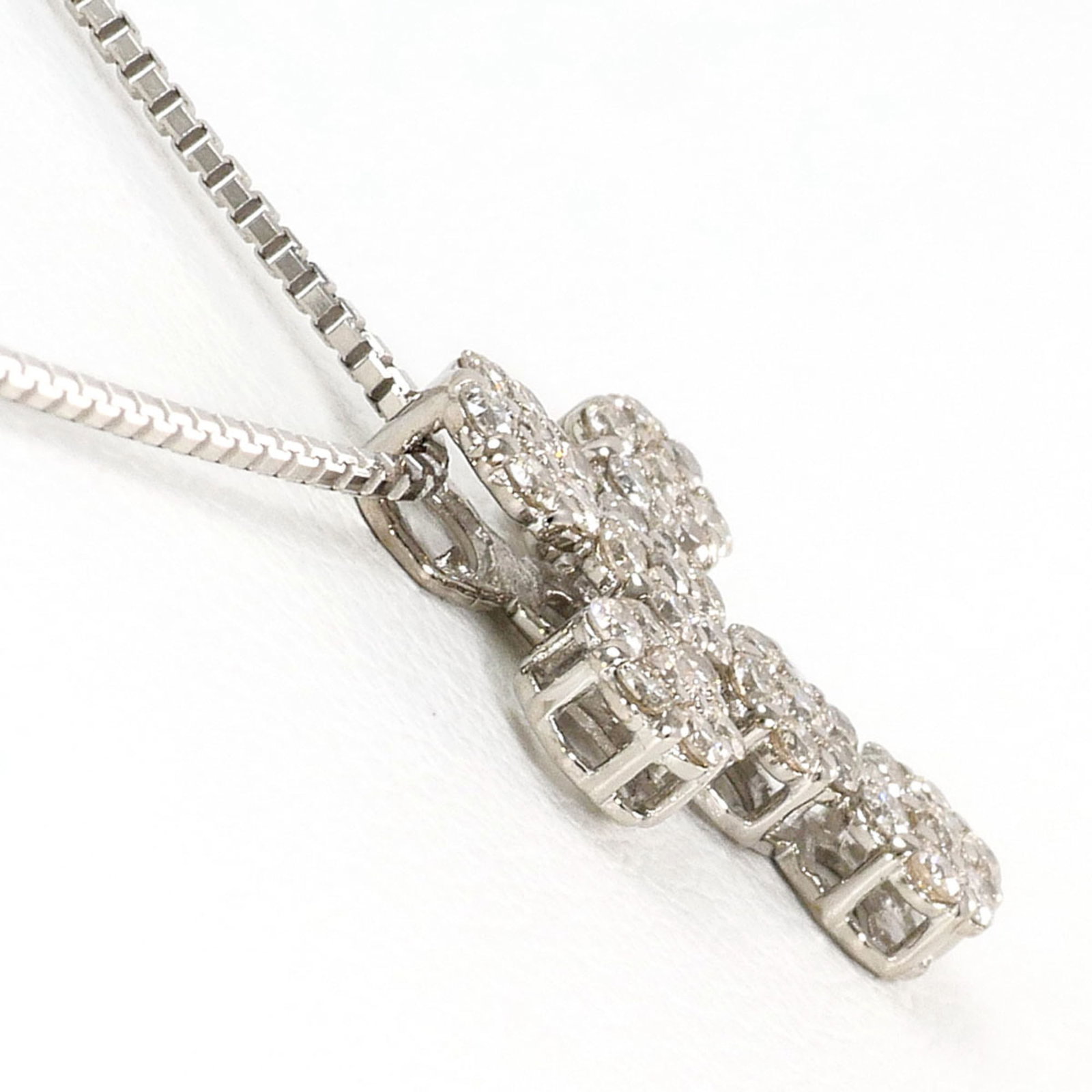 White Gold (18K) - 2