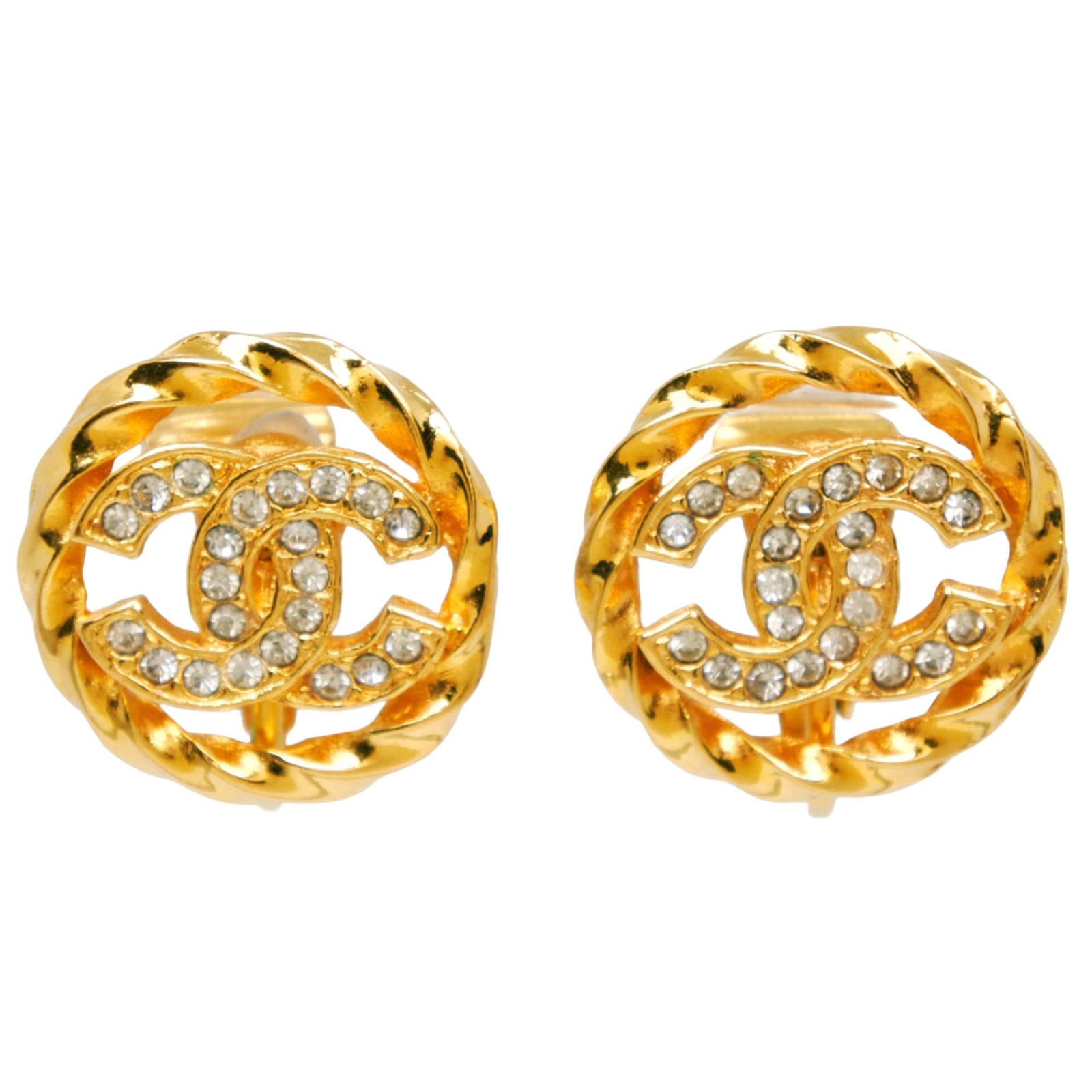 CHANEL Clip Earrings Gold Plating Rhinestone: CHANEL Clip Earrings Gold Plating Rhinestone Gold plating and rhinestones give these clip earrings a touch of luxury, reminiscent of the iconic style from CHANEL. The 18.00mm x 18.00mm size and gold