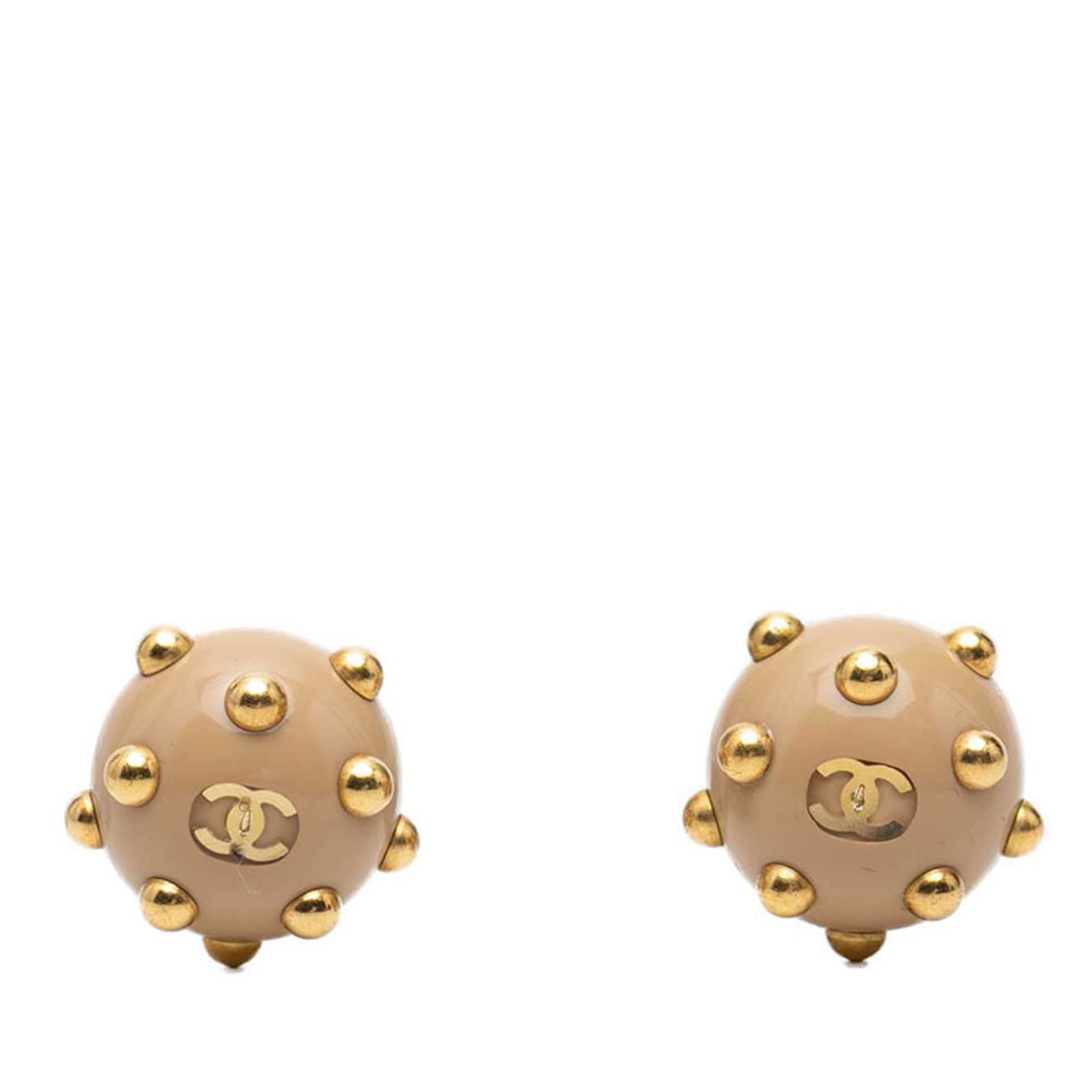 CHANEL Clip Earrings Gold Plating: CHANEL Clip Earrings Gold Plating Gold plating and beige tones give these CHANEL clip earrings a sophisticated, understated elegance. With visible scratches and scuffs, they showcase a worn, lived-in 