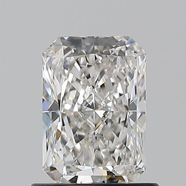 GIA Radiant 0.9ct G VVS1 - Loose Natural Diamond: GIA Radiant 0.9ct G VVS1 - Loose Natural Diamond 0.9ct G VVS1 Diamond - Exceptional Clarity and BrillianceGIA-certified, this 0.9ct loose natural diamond boasts exceptional clarity and brilliance,