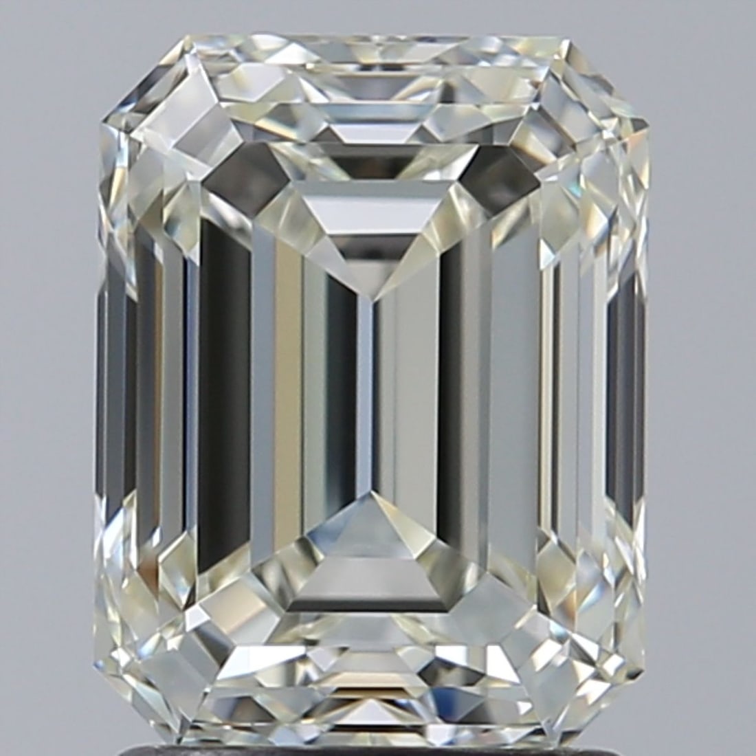 GIA Emerald 2.01ct K VVS1 - Loose Natural Diamond: GIA Emerald 2.01ct K VVS1 - Loose Natural Diamond GIA Emerald 2.01ct K VVS1 - Loose Natural Diamond. This 2.01ct, K color, VVS1 clarity, EX polished diamond boasts exceptional cut and symmetry.