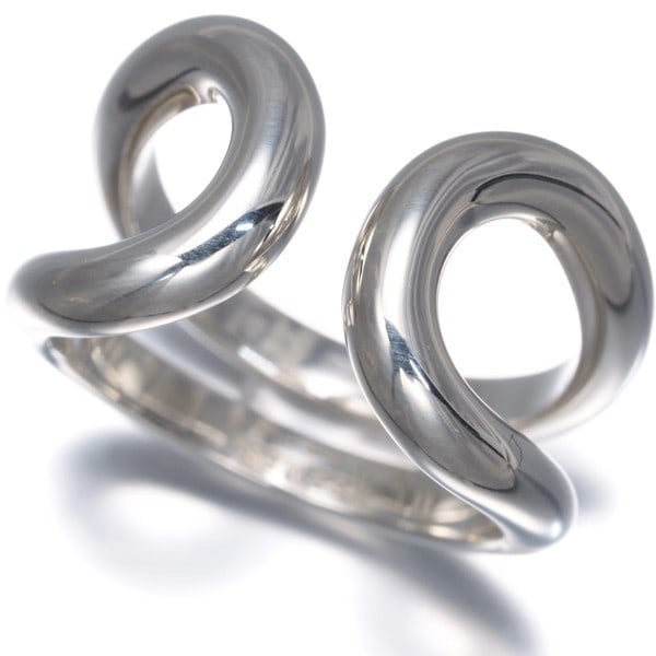 Hermes Ring Lima Pm Eu53 925 Sterling Silver: Hermes Ring Lima Pm Eu53 925 Sterling Silver Sterling silver ring from HERMES, featuring a sleek design with a width of 12.8mm and a base of the shank measuring 6.6mm, crafted from 925 metal. This