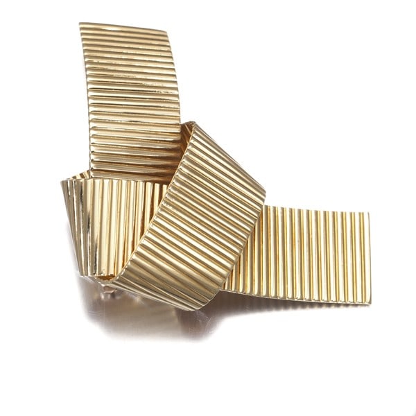 Tiffany&Co. Brooch Ribbon Vintage 14K 585 Yellow Gold: Tiffany&Co. Brooch Ribbon Vintage 14K 585 Yellow Gold Tiffany&Co. Brooch Ribbon Vintage 14K 585 Yellow Gold features a unique color tone close to pink gold, set in 14K yellow gold. This elegant