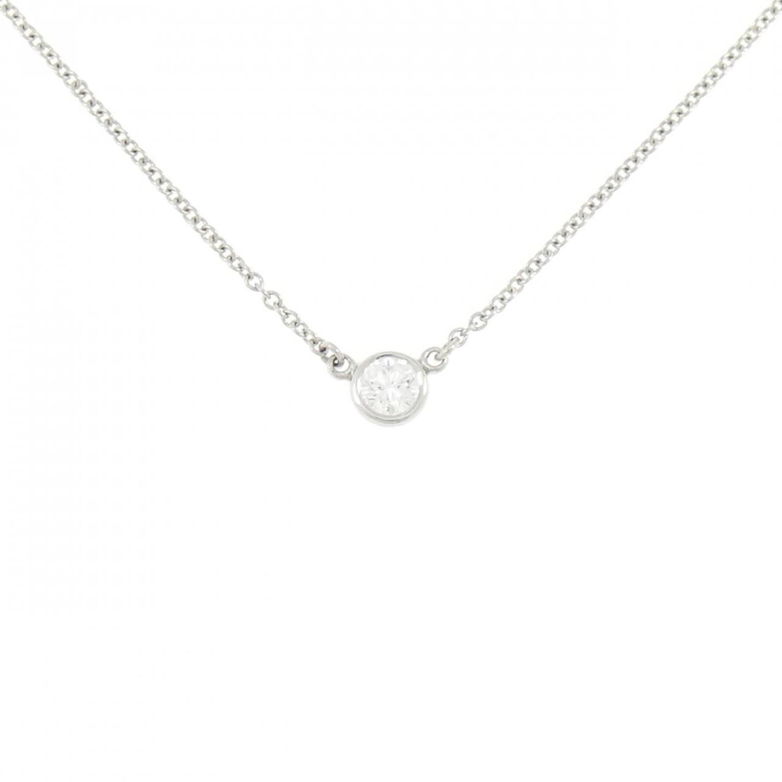 TIFFANY Platinum 950: TIFFANY Platinum 950 Tiffany & Co. Platinum 950 necklace with a 4.3mm pendant, crafted from high-quality platinum alloy, features a sleek and sophisticated design. The necklace boasts a 41cm circumfer