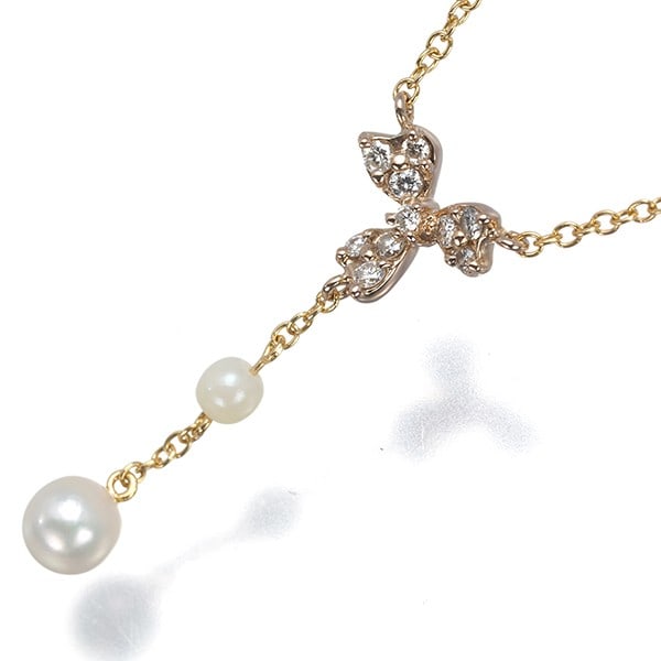 Vendome Necklace Baby Freshwater Pearl Diamond Flower 18K Yg/Rg: Vendome Necklace Baby Freshwater Pearl Diamond Flower 18K Yg/Rg Multi-tone gold metal pendant features a 2.7-4.1mm cultured freshwater pearl and a diamond, set in 18k yellow and rose gold. The