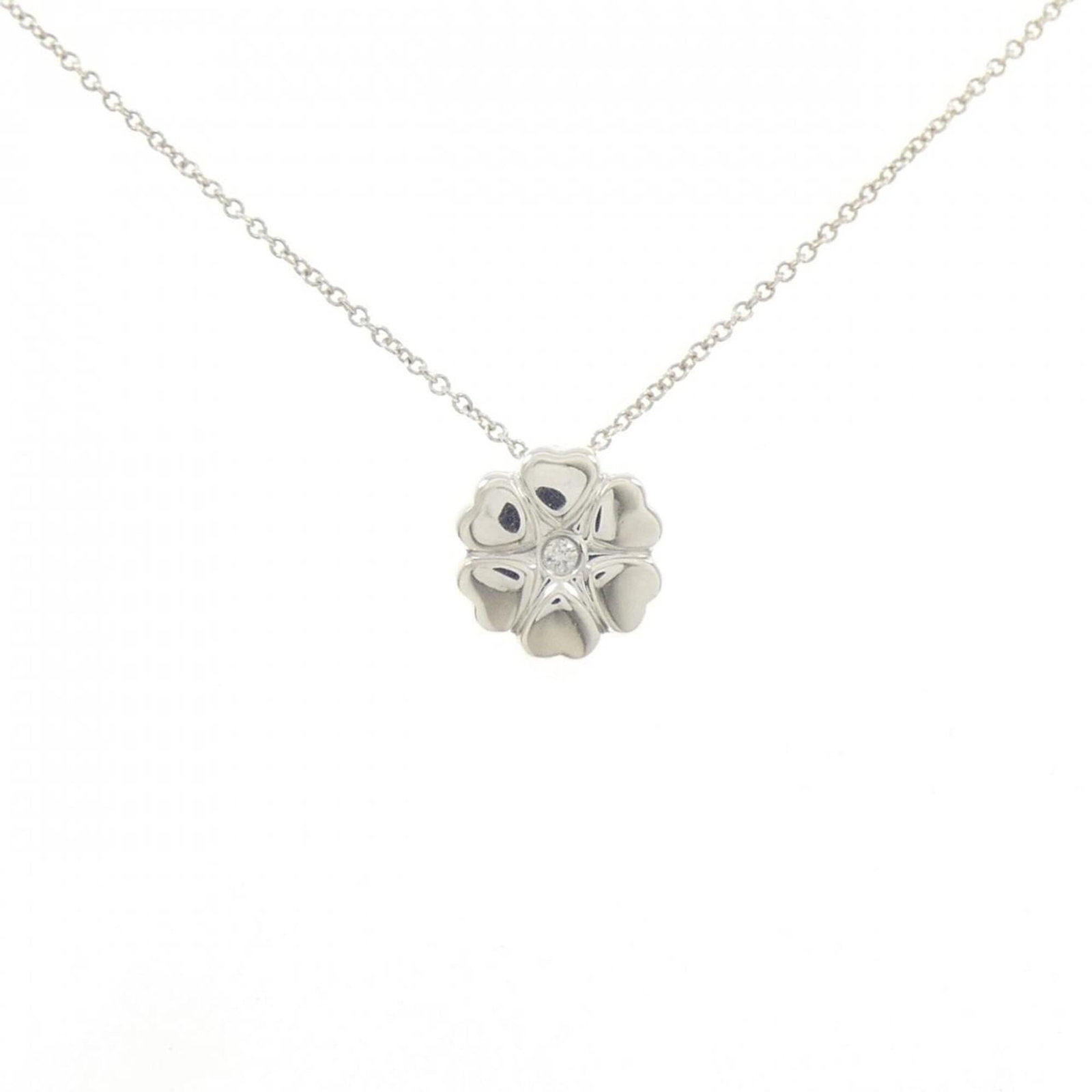 TIFFANY Silver 925: TIFFANY Silver 925 Silver pendant from Tiffany, made from 925 sterling silver, with a size of 10.7mm x 10.6mm. This necklace features a delicate design, suitable for women, and has a 42 cm / 16.53''