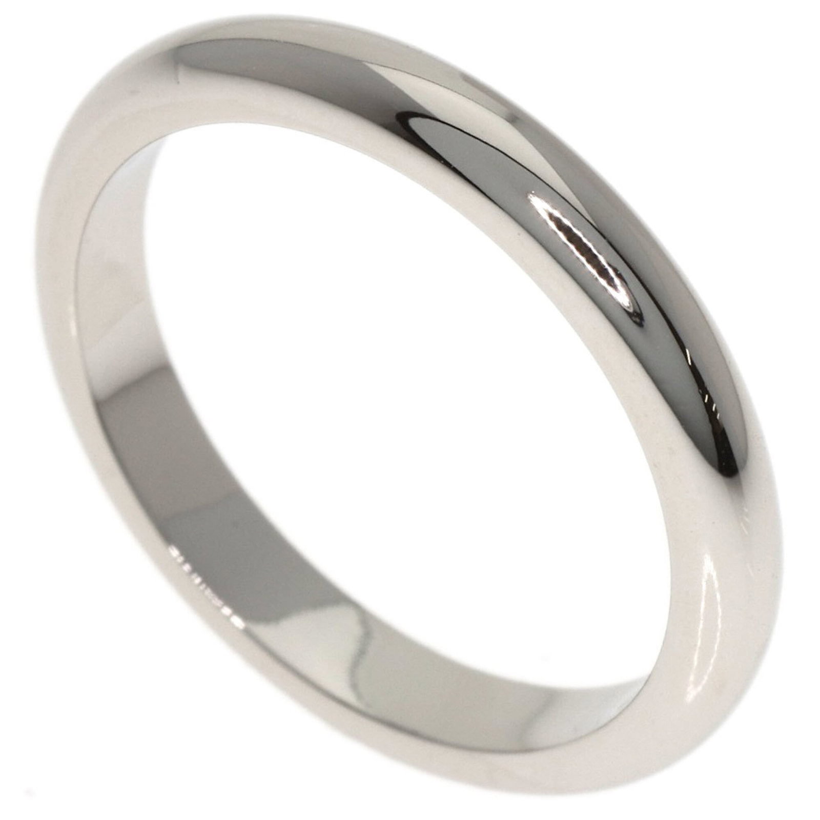 BVLGARI Band Ring Platinum Platinum 950: BVLGARI Band Ring Platinum Platinum 950 Bvlgari Band Ring Platinum 950 is a gently used band ring made from high-quality platinum. The ring features a classic design with a platinum 950 finish,