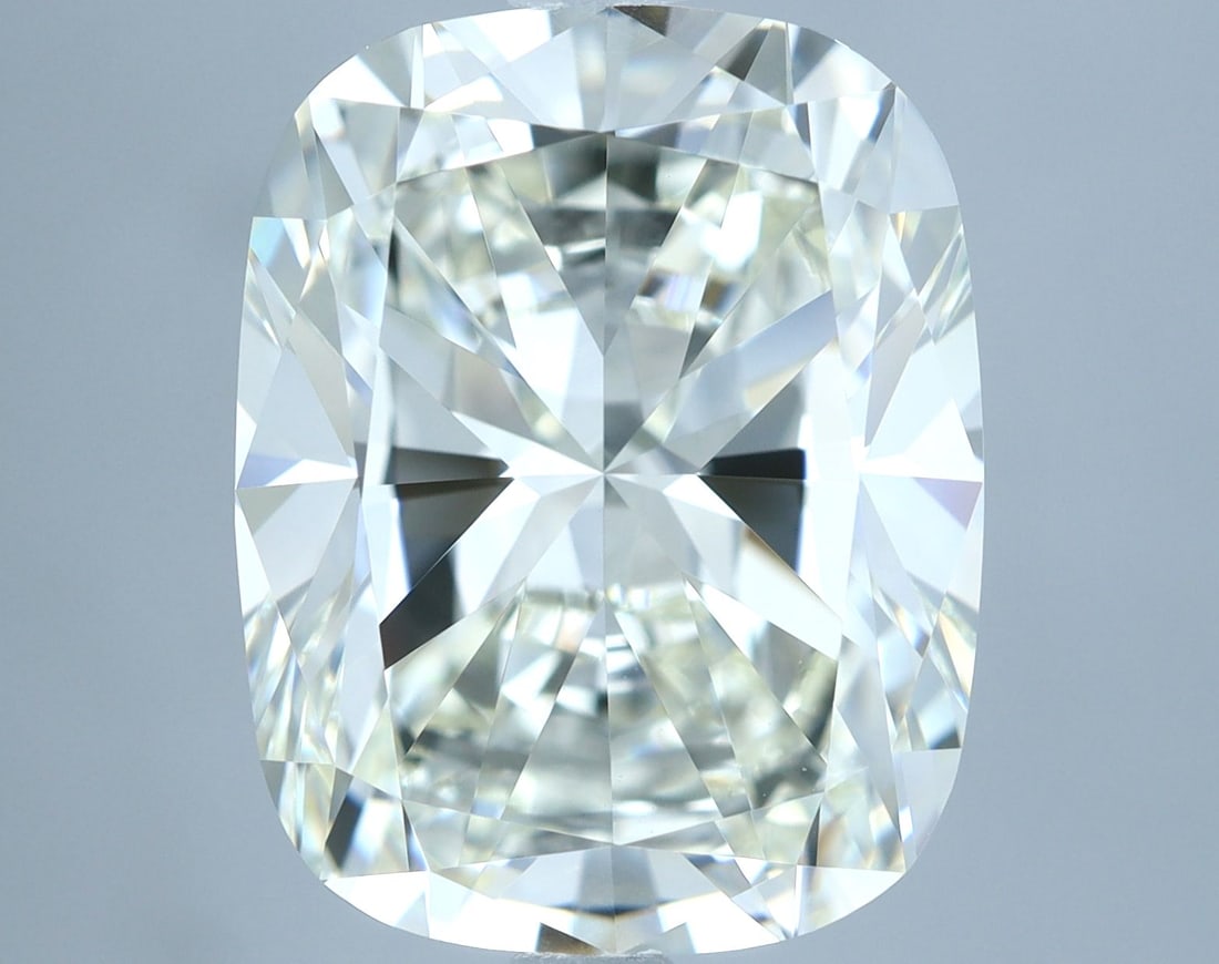 GIA Other 5.04ct K VVS1 - Loose Natural Diamond: GIA Other 5.04ct K VVS1 - Loose Natural Diamond 5.04ct GIA VVS1 K VVS1 Loose Natural Diamond - Exceptional Clarity and Color. This stunning 5.04ct diamond boasts an impressive VVS1 clarity grade and