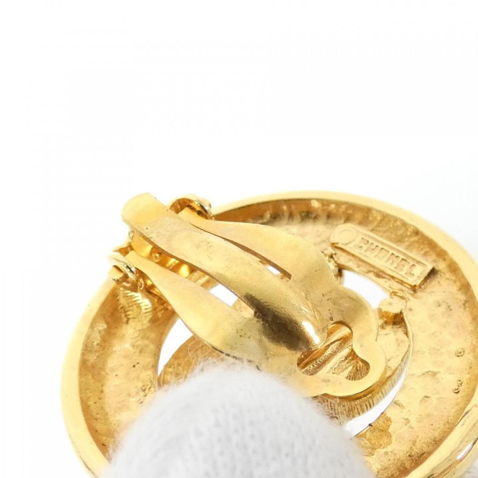 CHANEL Stud Earrings Gold - 3