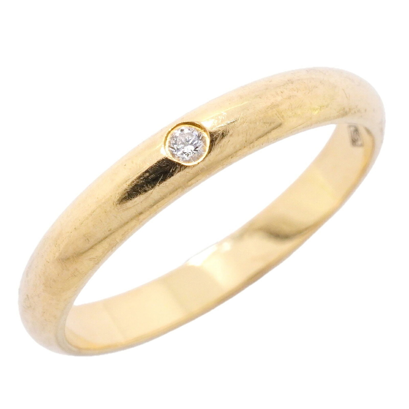 CARTIER Band Ring Yellow Gold (18K): CARTIER Band Ring Yellow Gold (18K) Cartier Band Ring in 18K Yellow Gold features a diamond stone, making it a stylish and elegant accessory for women. With a 48 US size and 4.5 Cartier brand size, th