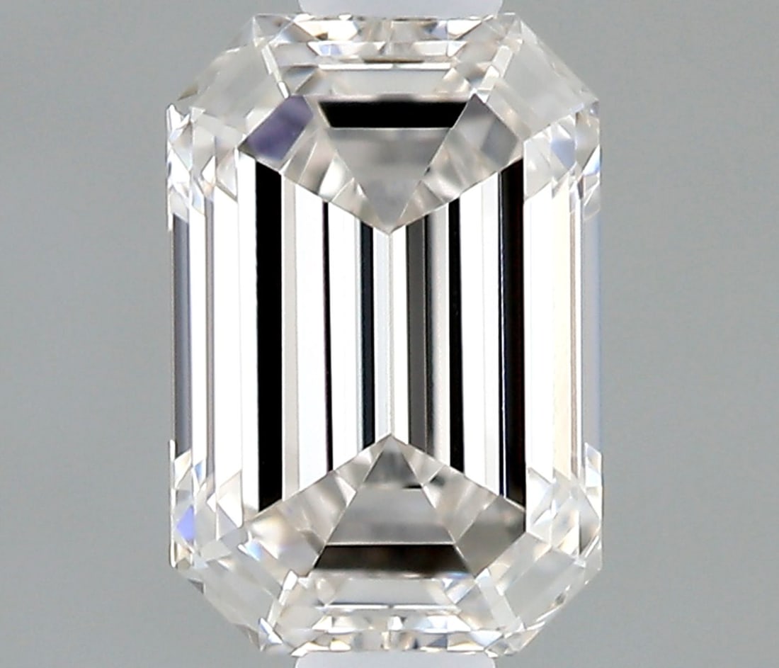 GIA Emerald 0.32ct H VVS1 - Loose Natural Diamond: GIA Emerald 0.32ct H VVS1 - Loose Natural Diamond The GIA Emerald 0.32ct H VVS1 is a stunning natural diamond with exceptional clarity and polish. Measuring 4.77L x 3.21W x 2.21H, this emerald-cut