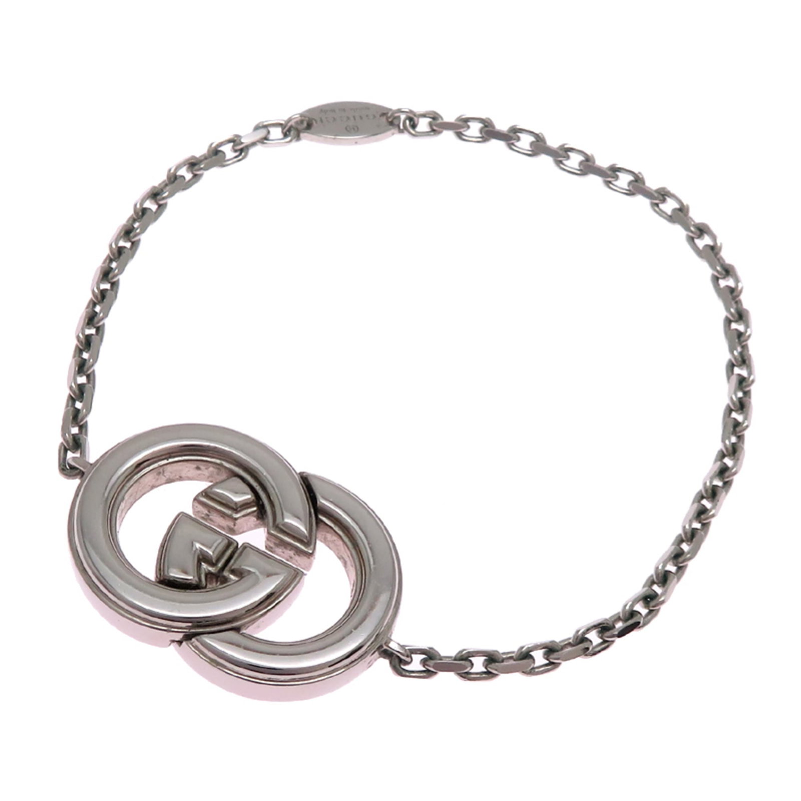 GUCCI Charm Bracelet Metal: GUCCI Charm Bracelet Metal Metal charm bracelet from Gucci, featuring a 2.2mm width and 18cm length, with a total weight of 11.2g. This charm bracelet has visible wear, scratches, and scuffs, but
