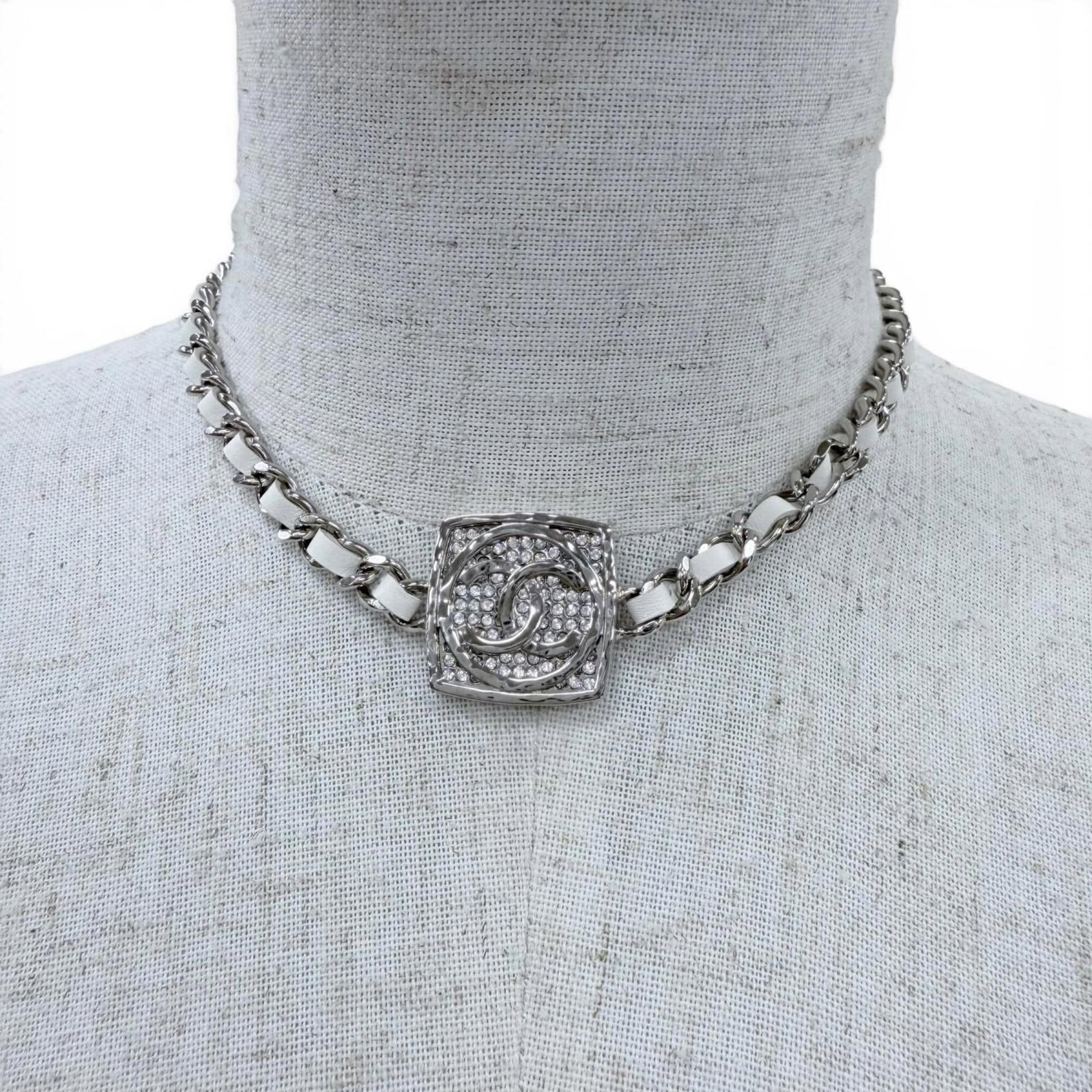 CHANEL Leather Silver White - 3