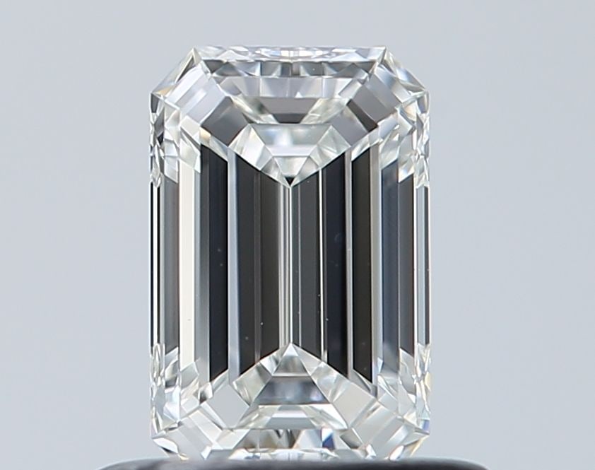GIA Emerald 0.6ct G VVS2 - Loose Natural Diamond: GIA Emerald 0.6ct G VVS2 - Loose Natural Diamond GIA Emerald 0.6ct G VVS2 - Loose Natural DiamondThe GIA Emerald 0.6ct G VVS2 is a stunning natural diamond featuring a G color grade, indicating a