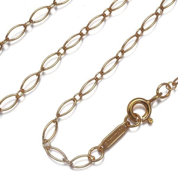 Tiffany&Co. Chain Necklace Ovallink Long 75Cm 18K 750 Rose Gold: Tiffany&Co. Chain Necklace Ovallink Long 75Cm 18K 750 Rose Gold Tiffany&Co.'s 18k rose gold chain necklace is a sleek and elegant design, measuring 75cm in length. The chain features a subtle 2.6mm wi