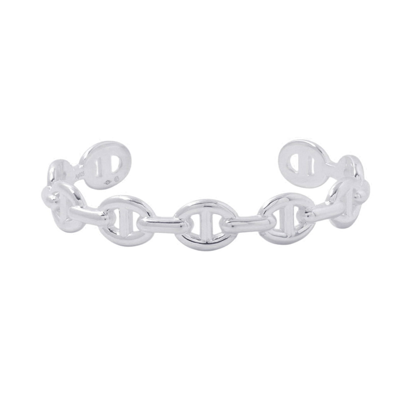 HERMES Charm Bracelet Silver 925: HERMES Charm Bracelet Silver 925 Silver 925 Charm Bracelet from Hermes, a French luxury brand, boasts a sleek design and premium quality materials. Measuring 17.5cm in length, this 925 sterling silver