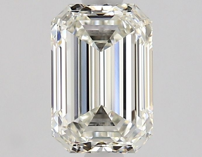 GIA Emerald 0.9ct J VVS1 - Loose Natural Diamond: GIA Emerald 0.9ct J VVS1 - Loose Natural Diamond GIA Emerald 0.9ct J VVS1 - Loose Natural Diamond0.9 carat GIA-certified emerald-cut diamond with exceptional clarity and color. This VVS1 diamond