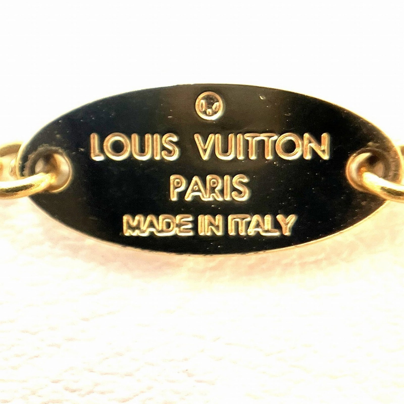 LOUIS VUITTON Alloy - 7