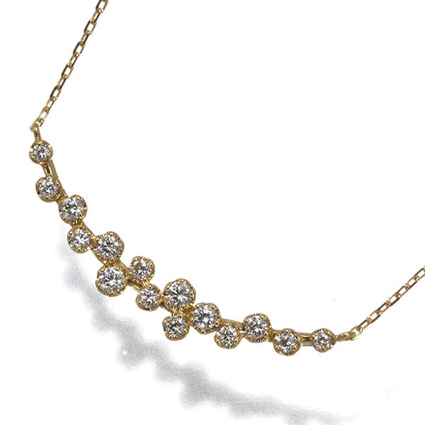 Ahkah Necklace Diamond 0.16Ct Believe Dew 18K 750 Yellow Gold: Ahkah Necklace Diamond 0.16Ct Believe Dew 18K 750 Yellow Gold The Ahkah Necklace features a 0.16ct natural diamond pendant set in 18K yellow gold, creating a stunning piece of jewelry. This Believe De