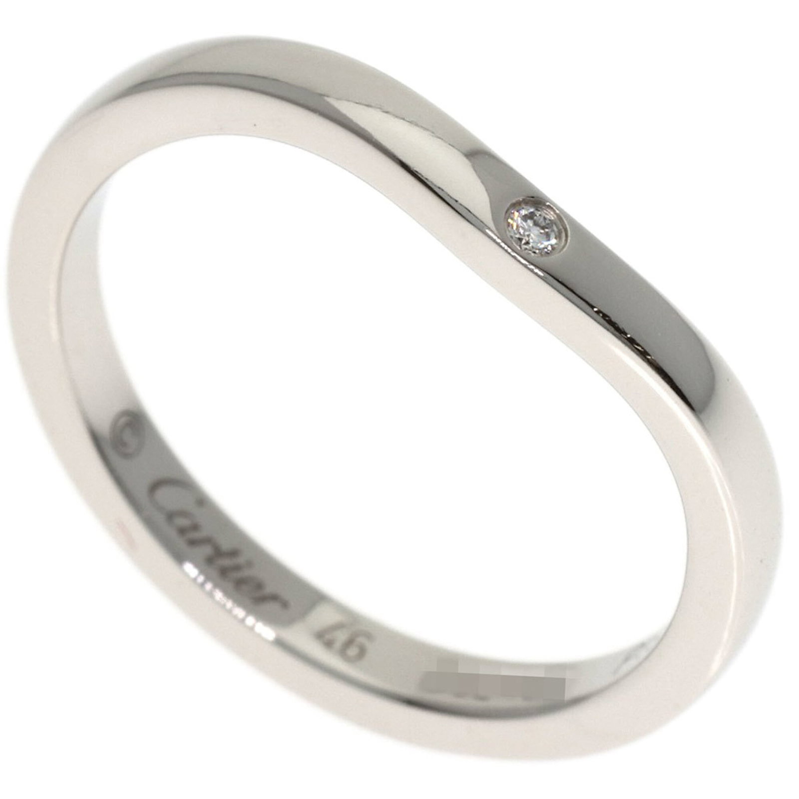 CARTIER Band Ring Platinum 950: CARTIER Band Ring Platinum 950 Platinum 950 Cartier Band Ring, a sophisticated and elegant design, is available for purchase. This gently used band ring features minor signs of wear, including small