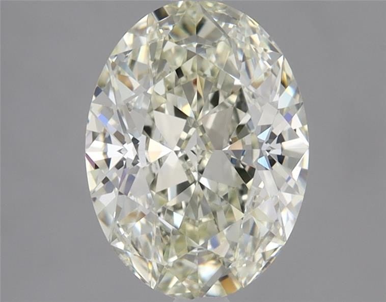 GIA Oval 2.15ct L VVS1 - Loose Natural Diamond: GIA Oval 2.15ct L VVS1 - Loose Natural Diamond GIA Oval 2.15ct L VVS1 - Loose Natural DiamondThe GIA-certified oval cut diamond boasts a luminous L color and exceptional clarity, graded VVS1, with a