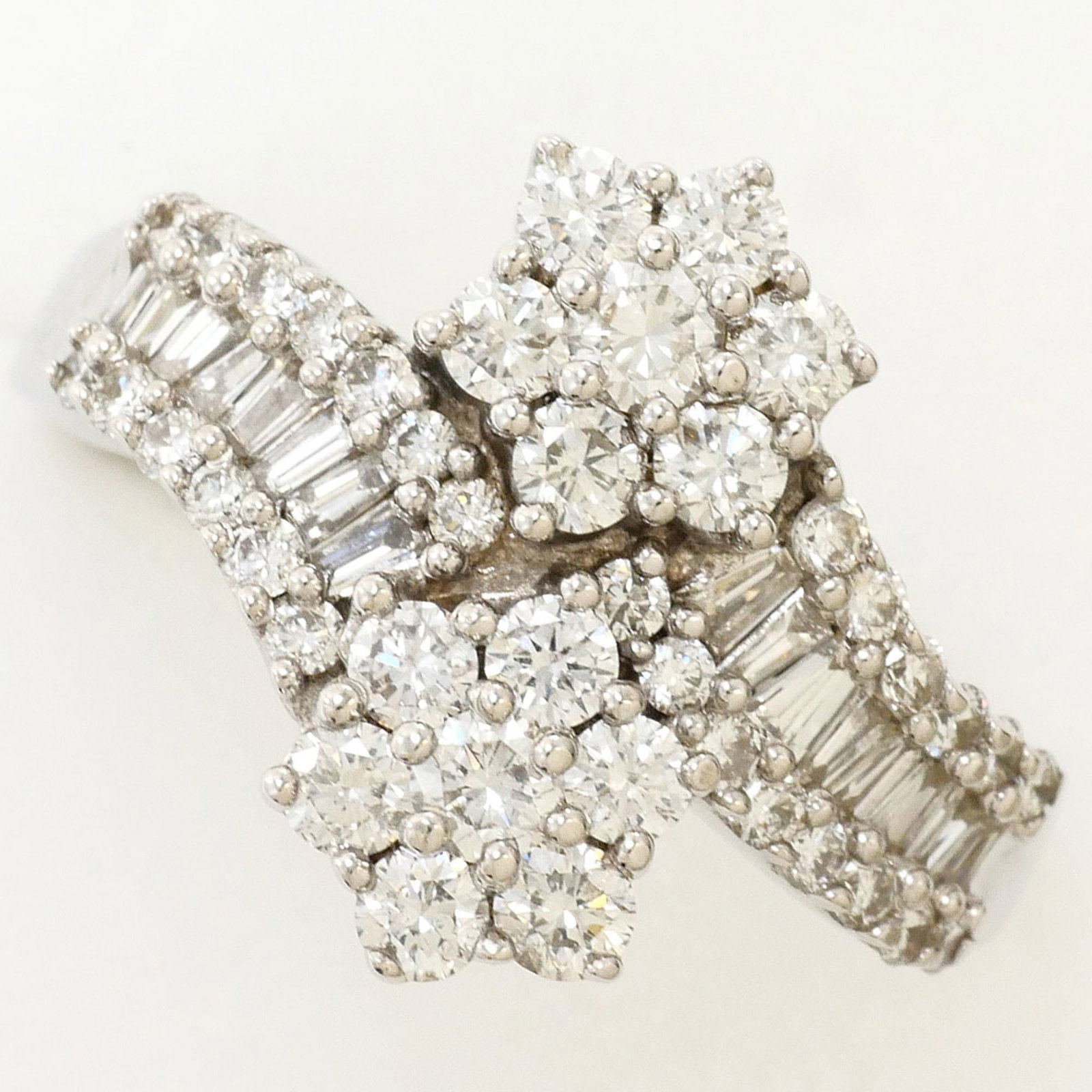 Band Ring White Gold (18K) (1 of 9)