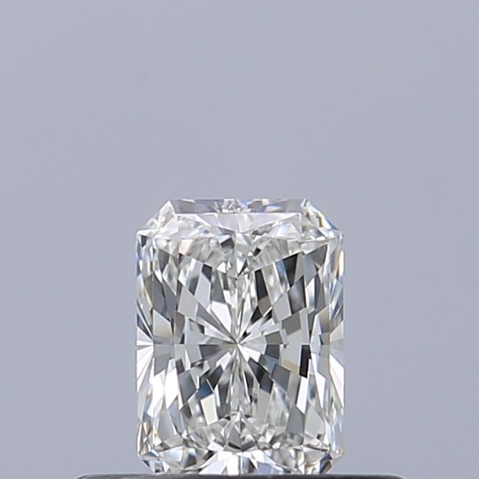 GIA Radiant 0.31ct G VVS2 - Loose Natural Diamond: GIA Radiant 0.31ct G VVS2 - Loose Natural Diamond GIA-certified, this 0.31ct G VVS2 diamond boasts exceptional clarity and cut, with a high polish and symmetry. Its natural origin and precise