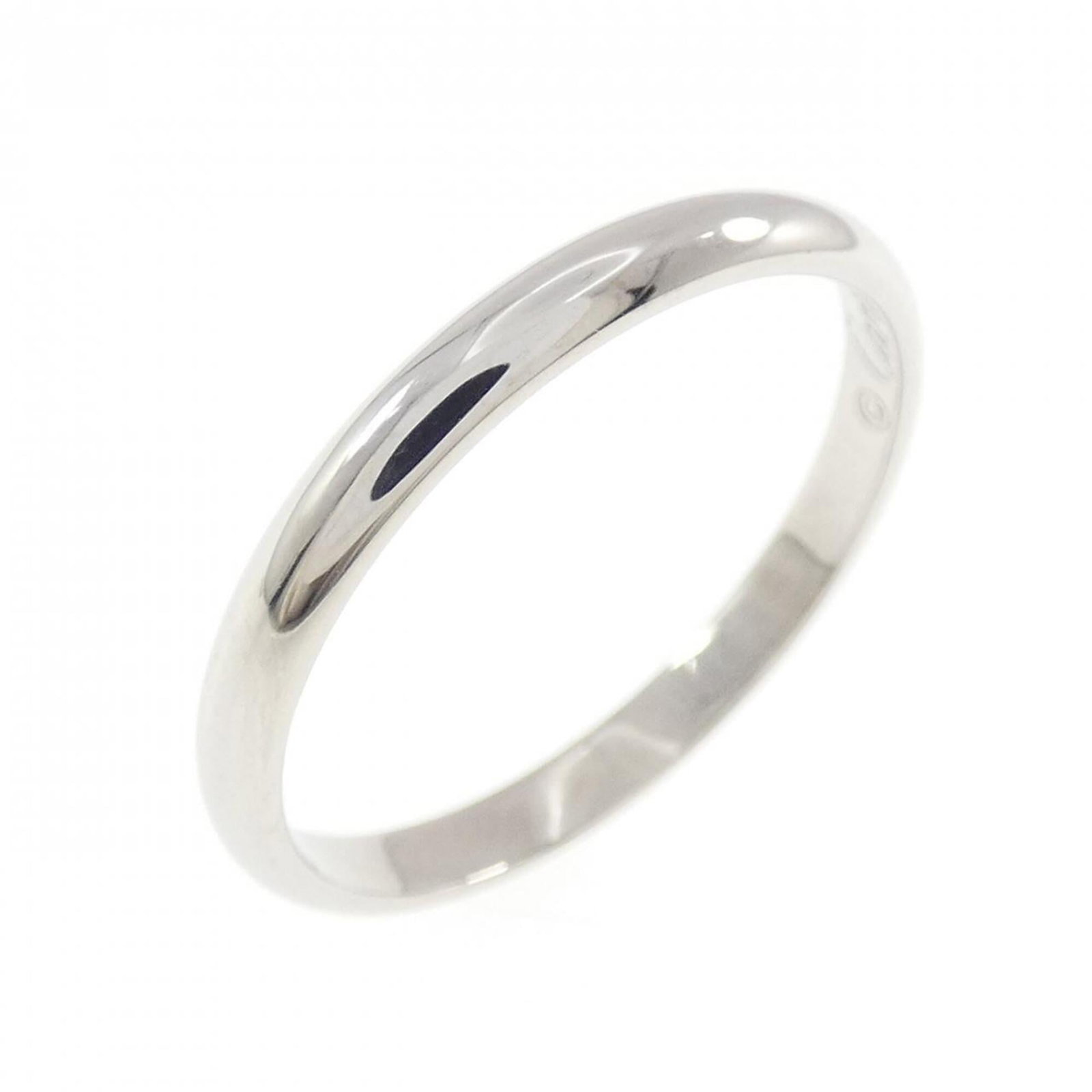 CARTIER Band Ring Platinum 950: CARTIER Band Ring Platinum 950 Platinum 950 Cartier band ring in excellent condition, featuring a striking design that looks and functions as new, with only the faintest traces of wear. This high-qual