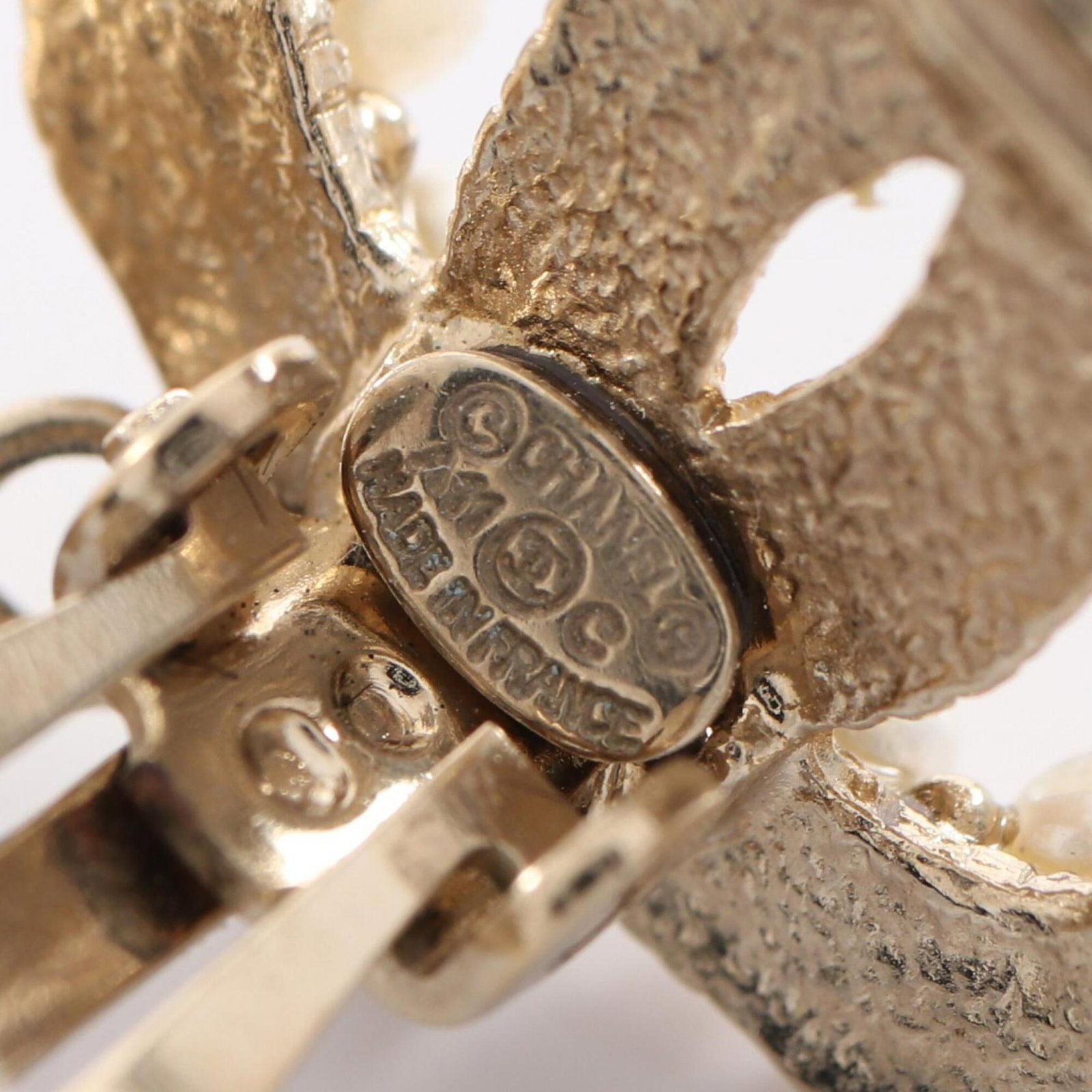 CHANEL Drop Earrings Gold Plating - 3