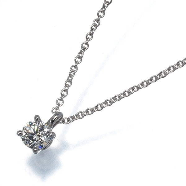 Tiffany&Co. Necklace Diamond 0.24Ct Solitaire 950 Platinum: Tiffany&Co. Necklace Diamond 0.24Ct Solitaire 950 Platinum Tiffany & Co.'s 0.24ct diamond solitaire pendant shines in platinum, its natural beauty showcased in a sleek 40cm necklace. The diamond,
