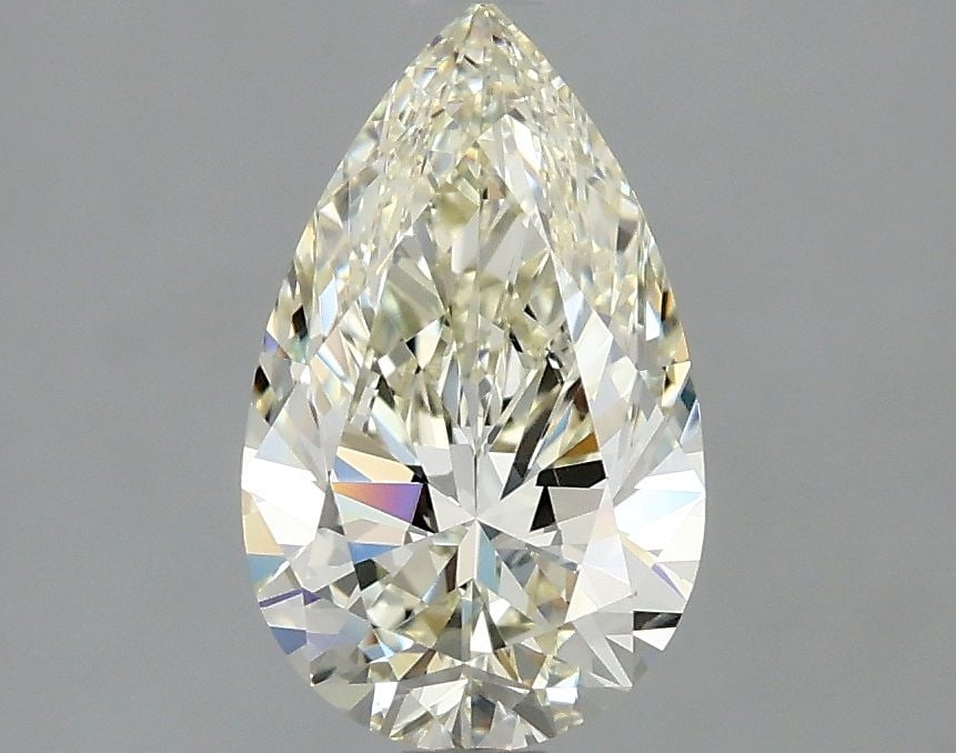 GIA Pear 1.32ct M VVS1 - Loose Natural Diamond: GIA Pear 1.32ct M VVS1 - Loose Natural Diamond GIA-certified, this 1.32ct pear-shaped diamond boasts exceptional clarity with a VVS1 grade, and its M color provides a rich, warm tone. Measuring 9.82L 