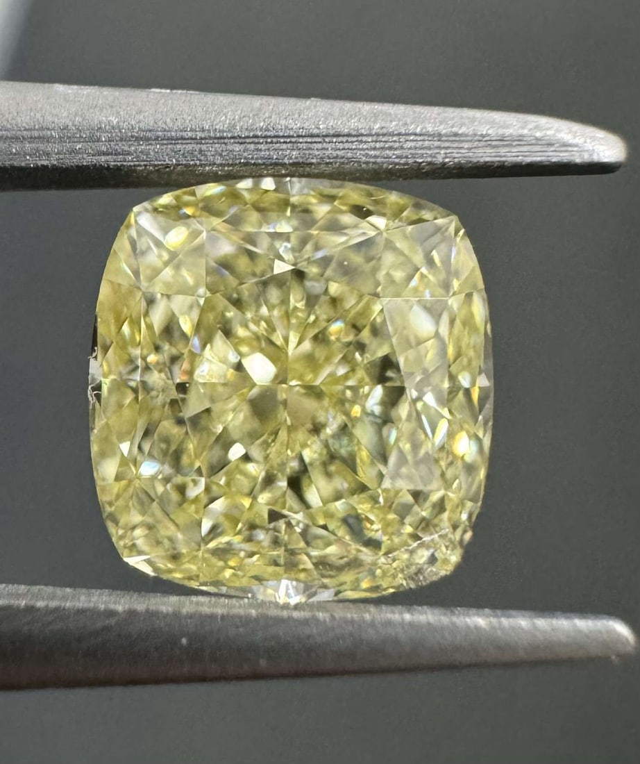 GIA Cushion Brilliant 1.25ct Fancy Yellow IF - Loose Natural Diamond: GIA Cushion Brilliant 1.25ct Fancy Yellow IF - Loose Natural Diamond GIA-certified, this 1.25ct Fancy Yellow IF diamond boasts exceptional clarity and a vibrant, sunny color. Measuring 5.98L x 5.72W