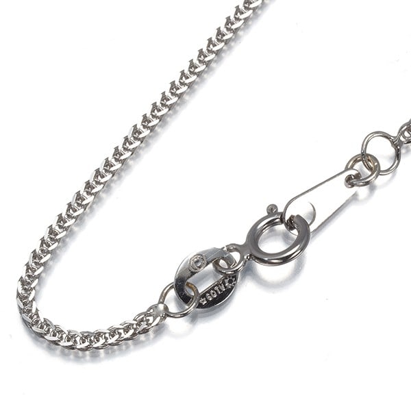 Tarant Chain Necklace 45Cm 18K 750 White Gold: Tarant Chain Necklace 45Cm 18K 750 White Gold 18k White Gold Tarant Chain Necklace, 45cm in length, features a delicate chain design with a subtle 1.2mm width. This elegant necklace boasts a premium