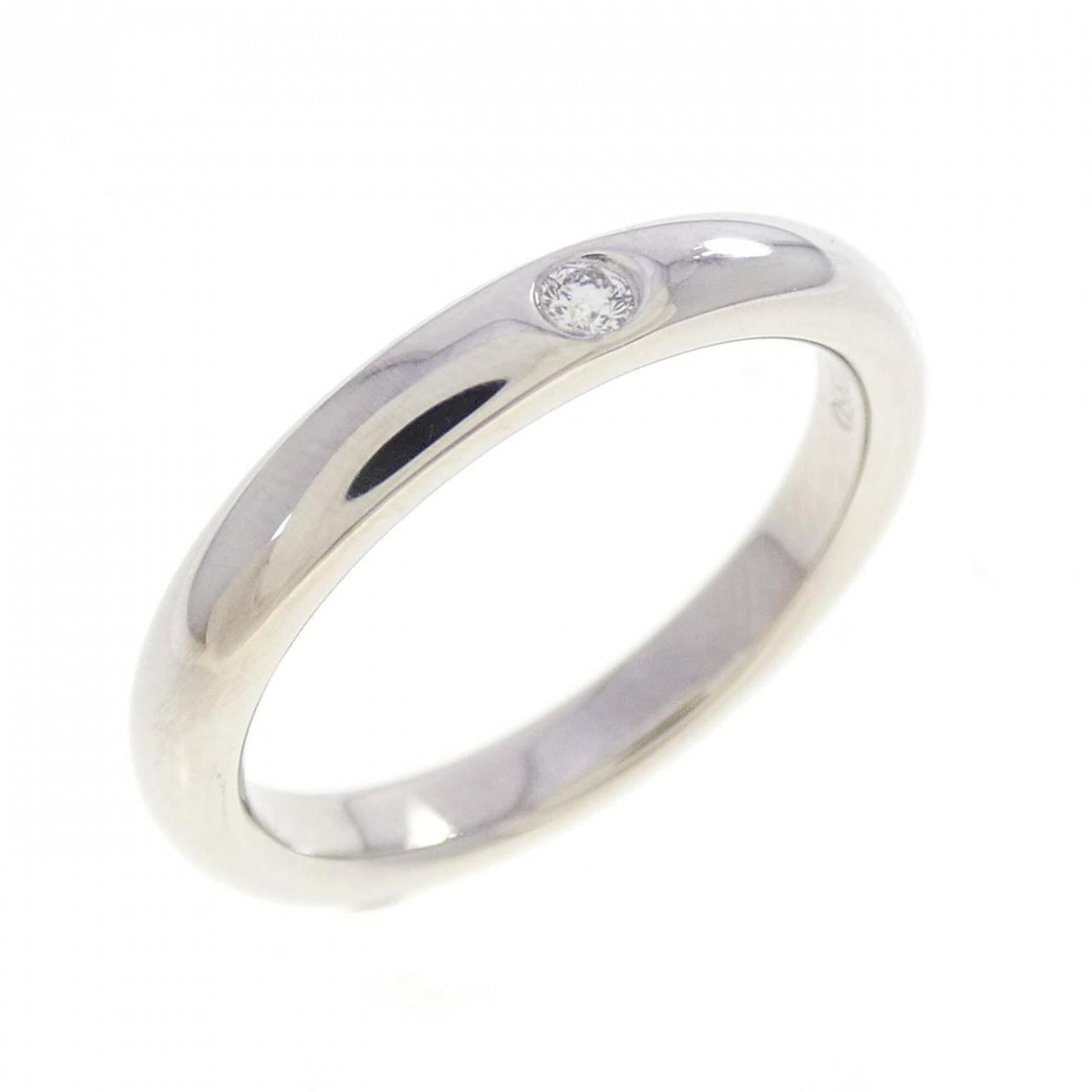 TIFFANY Band Ring Platinum 950: TIFFANY Band Ring Platinum 950 Platinum 950 Tiffany band ring with a diamond stone, this elegant piece is crafted from high-quality platinum and features a classic design. The ring is in like new cond