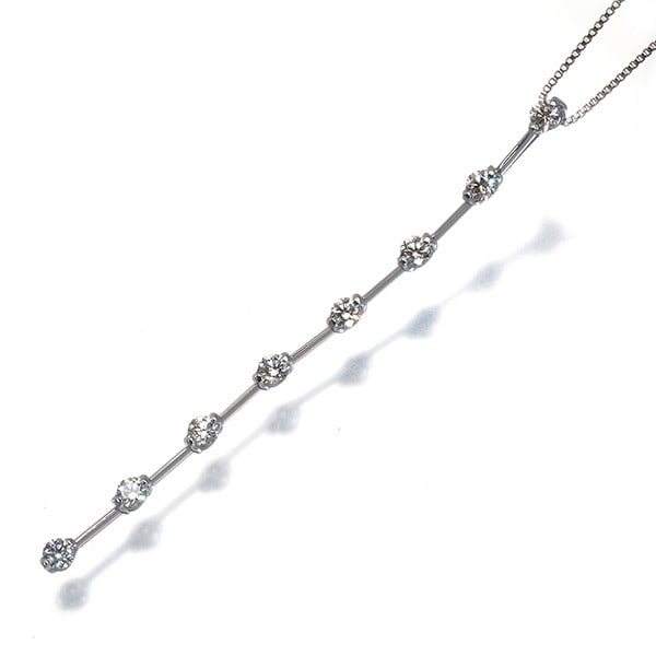 Dtc Necklace Diamond 1.00Ct Line 8P 18K 750 White Gold: Dtc Necklace Diamond 1.00Ct Line 8P 18K 750 White Gold 18k white gold necklace featuring a 1.00ct natural diamond pendant, crafted in a line 8p style. The pendant is set in a 50cm adjustable necklace