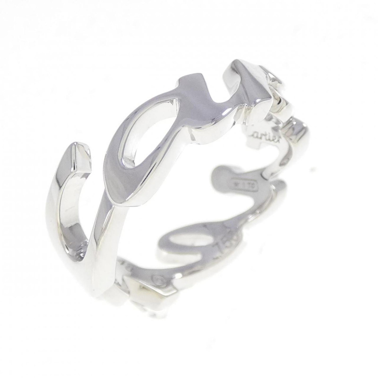 CARTIER Band Ring White Gold (18K): CARTIER Band Ring White Gold (18K) Cartier Band Ring White Gold (18K) is a gently used, very good condition piece featuring 18K white gold construction, with a width of 5.6mm and a weight of 4.6g. Thi